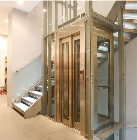 Mẫu thang máy kính đẹp - hiện đại - giá thành hợp lý