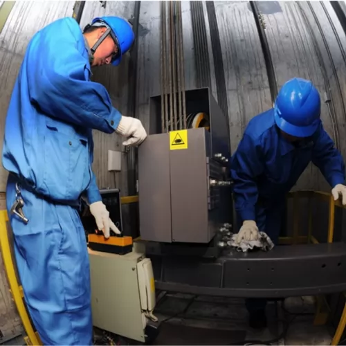 Thang máy hay lỗi